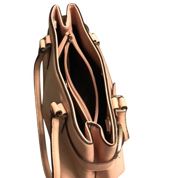 Pink Leather Purse with Silver Buckles - Picture 6 of 8